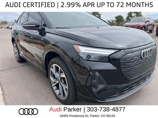 Mythos Black Metallic 2024 Audi Q4 e-tron Premium 50 quattro