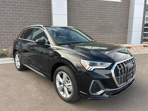 2023 Audi Q3 45 S line Premium Plus