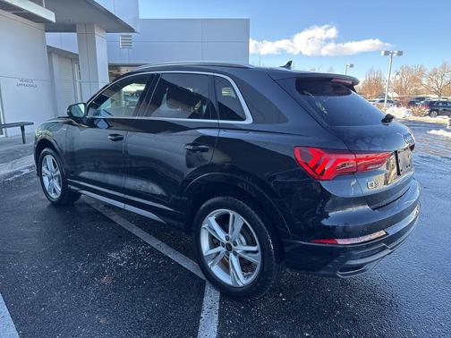2023 Audi Q3 45 S line Premium Plus