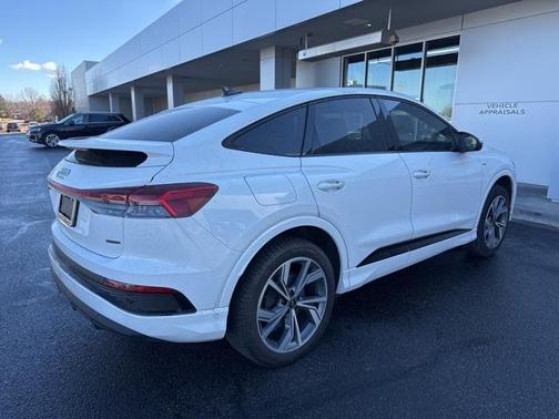 2023 Audi Q4 e-tron Premium Plus 50 quattro