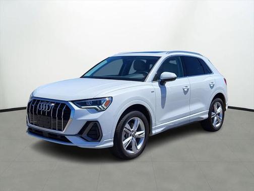 2022 Audi Q3 45 S line Premium Plus