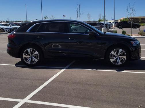 2024 Audi Q8 e-tron Premium Plus