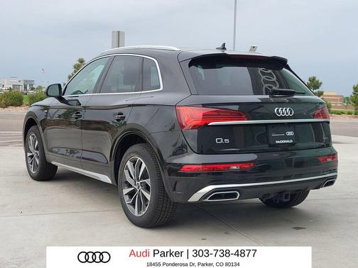 Mythos Black Metallic 2023 Audi Q5 45 S line Premium Plus
