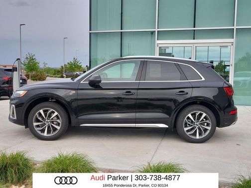 Mythos Black Metallic 2023 Audi Q5 45 S line Premium Plus