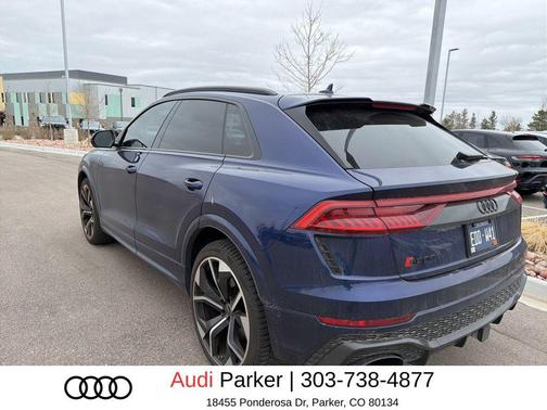 Navarra Blue Metallic 2023 Audi RS Q8 4.0T