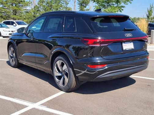 2025 Audi Q6 e-tron Prestige quattro