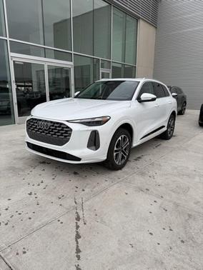 2025 Audi Q5 Premium TFSI quattro S tronic