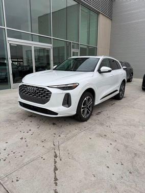 2025 Audi Q5 Premium TFSI quattro S tronic