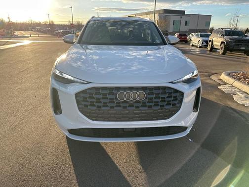 2025 Audi Q5 Premium TFSI quattro S tronic