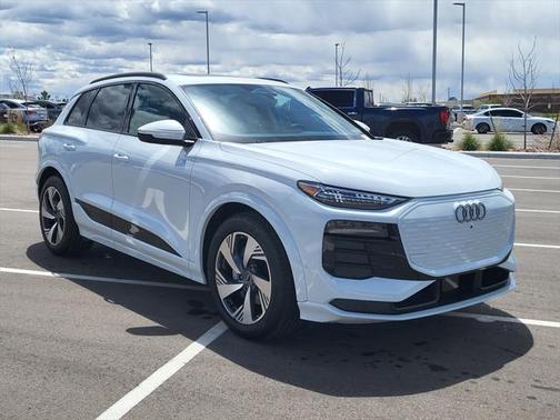 2025 Audi Q6 e-tron Prestige quattro