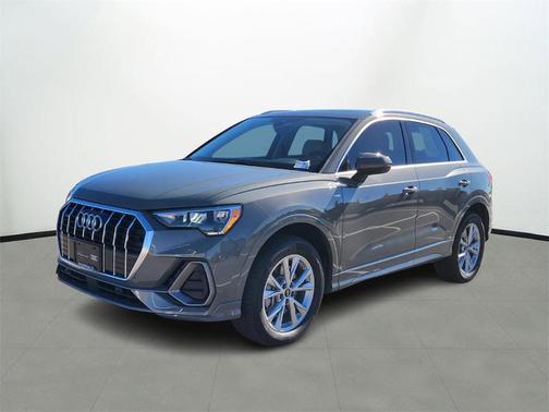 2022 Audi Q3 45 S line Premium