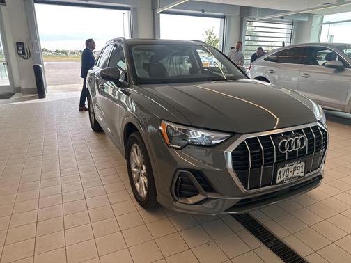 2022 Audi Q3 45 S line Premium