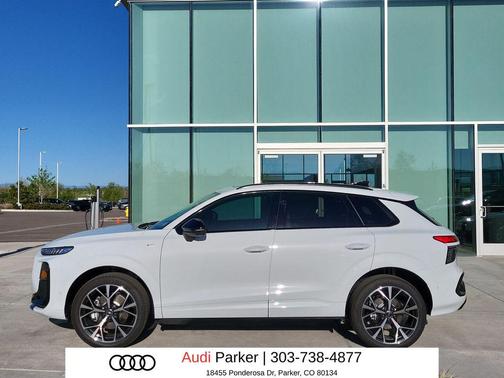 Glacier White Metallic 2026 Audi Q3 TFSI quattro S tronic