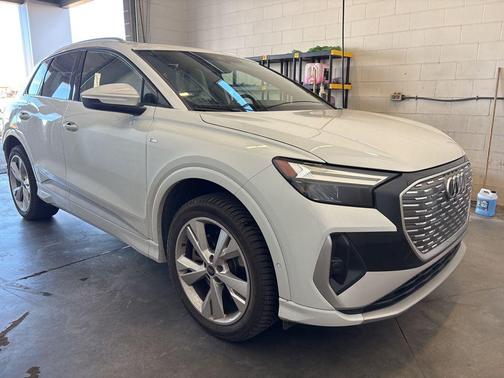 2023 Audi Q4 e-tron Premium Plus 50 quattro