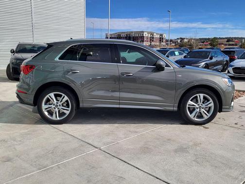 2023 Audi Q3 45 S line Premium Plus