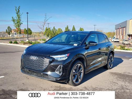 Mythos Black Metallic 2024 Audi Q4 e-tron Premium 50 quattro