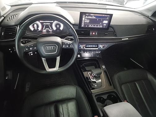 2023 Audi Q5 45 S line Premium Plus