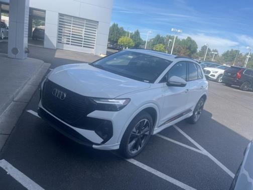 2024 Audi Q4 e-tron Premium 50 quattro