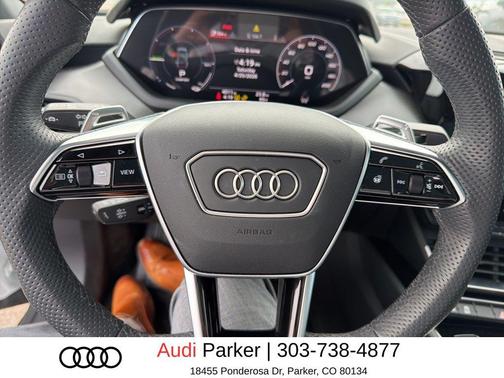 Ibis White 2023 Audi e-tron GT Premium Plus quattro