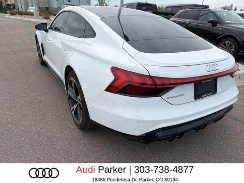 Ibis White 2023 Audi e-tron GT Premium Plus quattro