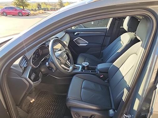 2024 Audi Q3 45 S line Premium Plus