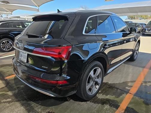 2023 Audi Q5 40 Premium Plus