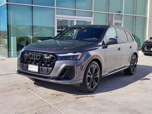 2026 Audi Q7 55 Premium Plus