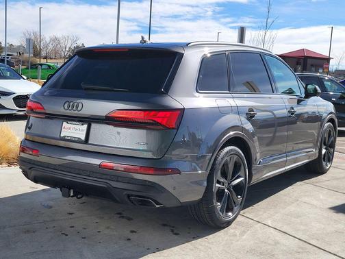 2026 Audi Q7 55 Premium Plus