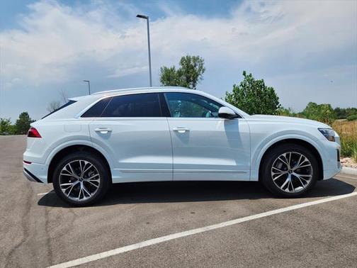2024 Audi Q8 55 Premium Plus