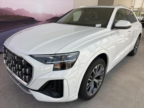 2024 Audi Q8 55 Premium Plus