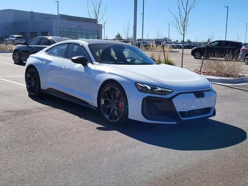 2025 Audi RS e-tron GT performance