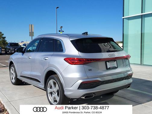 Florett Silver Metallic 2026 Audi Q5 Premium Plus TFSI quattro S tronic