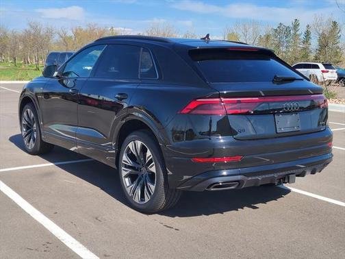 2025 Audi Q8 55 Premium Plus