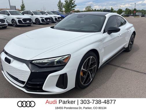 Ibis White 2023 Audi RS e-tron GT quattro