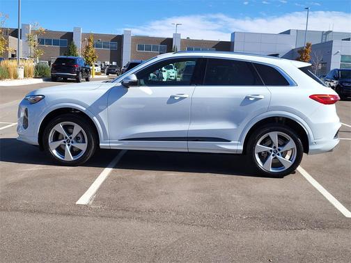 2025 Audi Q5 Premium Plus TFSI quattro S tronic