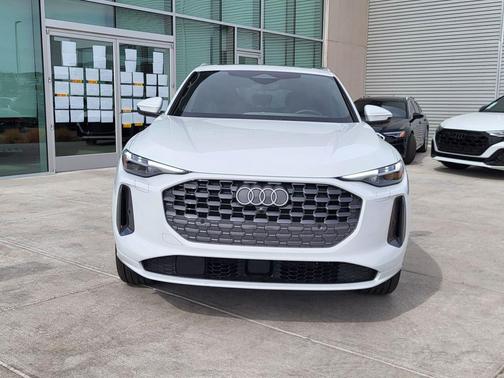 2025 Audi Q5 Premium Plus TFSI quattro S tronic