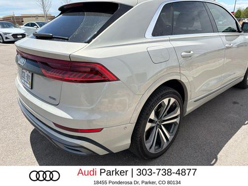 Vicuna Beige Metallic 2022 Audi Q8 55 Prestige