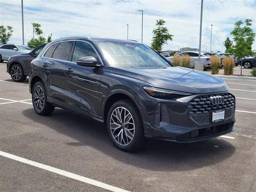 2025 Audi Q5 Premium Plus TFSI quattro S tronic