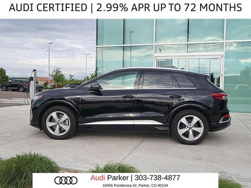 Mythos Black Metallic 2024 Audi Q4 e-tron Prestige