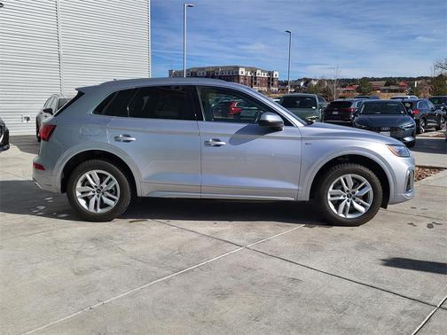 2023 Audi Q5 45 S line Premium