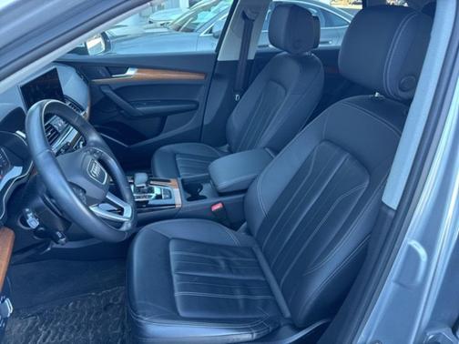 2023 Audi Q5 45 S line Premium