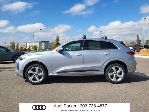 Florett Silver Metallic 2025 Audi Q5 Premium Plus TFSI quattro S tronic