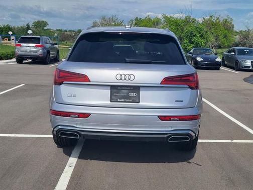 2023 Audi Q5 45 S line Premium Plus