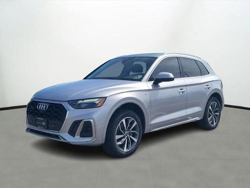 2023 Audi Q5 45 S line Premium Plus