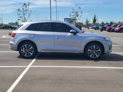 2023 Audi Q5 45 S line Premium Plus