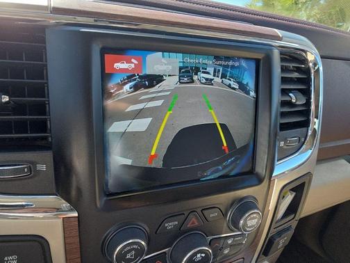 2018 RAM 2500 Laramie Crew Cab 4x4 6'4' Box