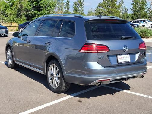 2018 Volkswagen Golf Alltrack TSI S