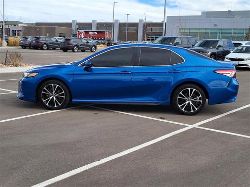 2018 Toyota Camry SE