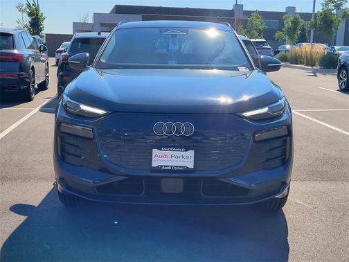 2025 Audi Q6 e-tron Premium quattro