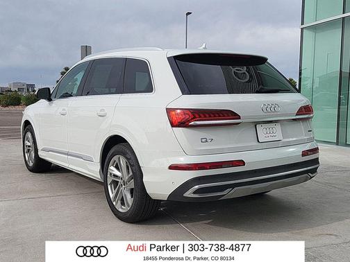 Carrara White 2022 Audi Q7 55 Premium Plus
